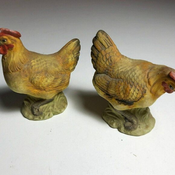 🛒 $6 - Small Chicken Salt & Pepper Shaker set Marked: KW2252 #0137 - Picture 1 of 6